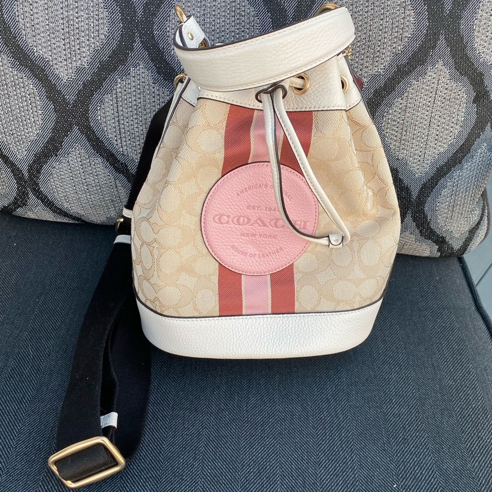 Coach Dempsey Bucket Bag - brand new without tags